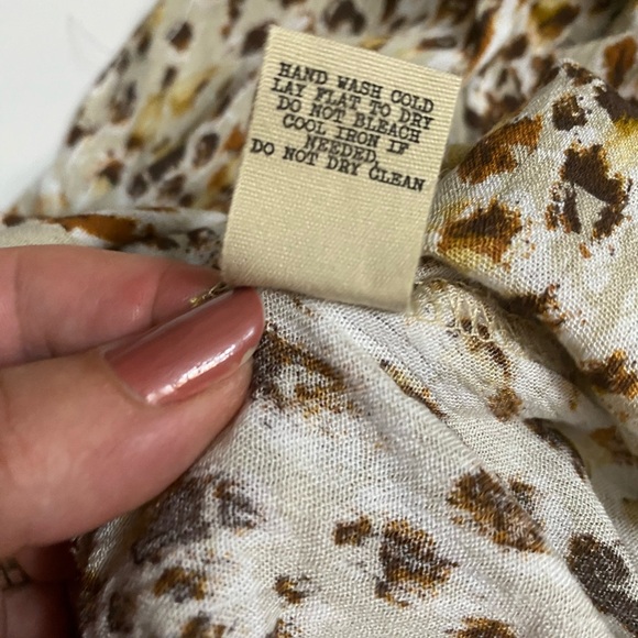 Gimmicks The Buckle Pieced Woven Lace Blouse Women’s size Small - Picture 12 of 16